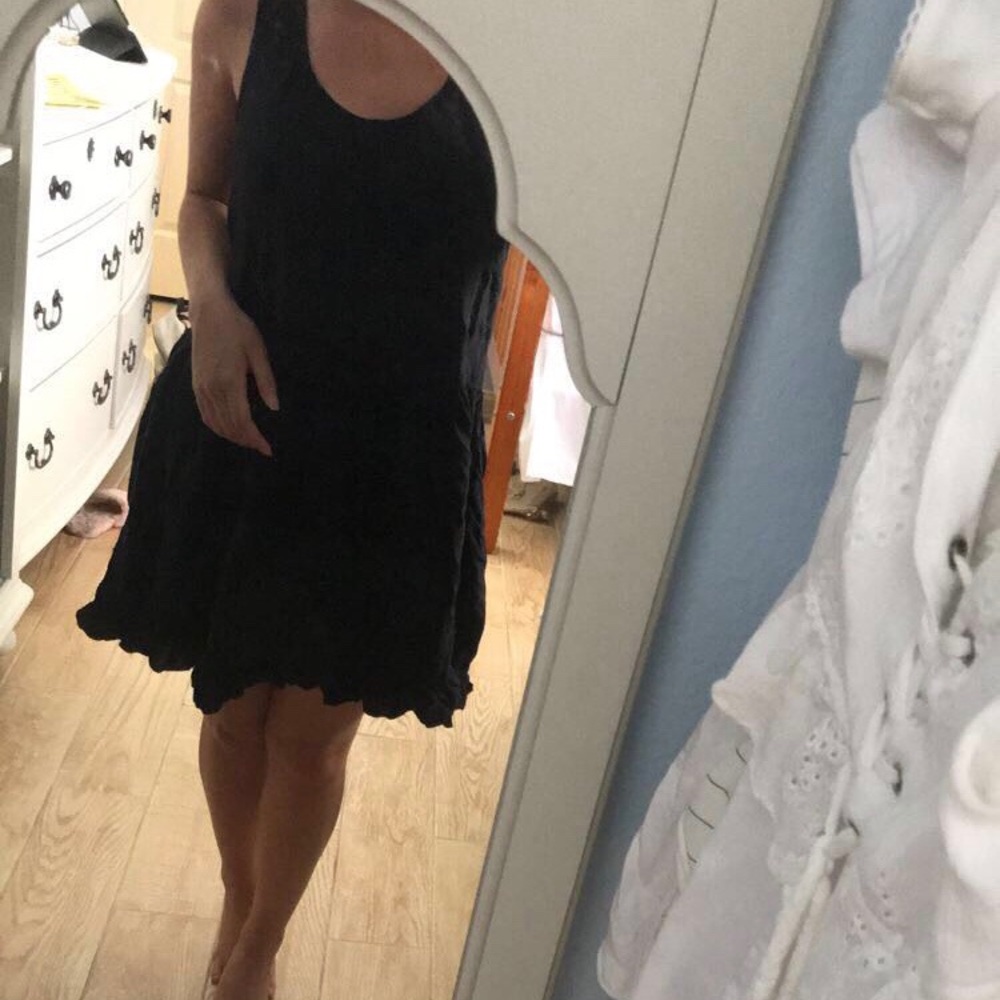 Lacy Dress - Picture 3 of 3